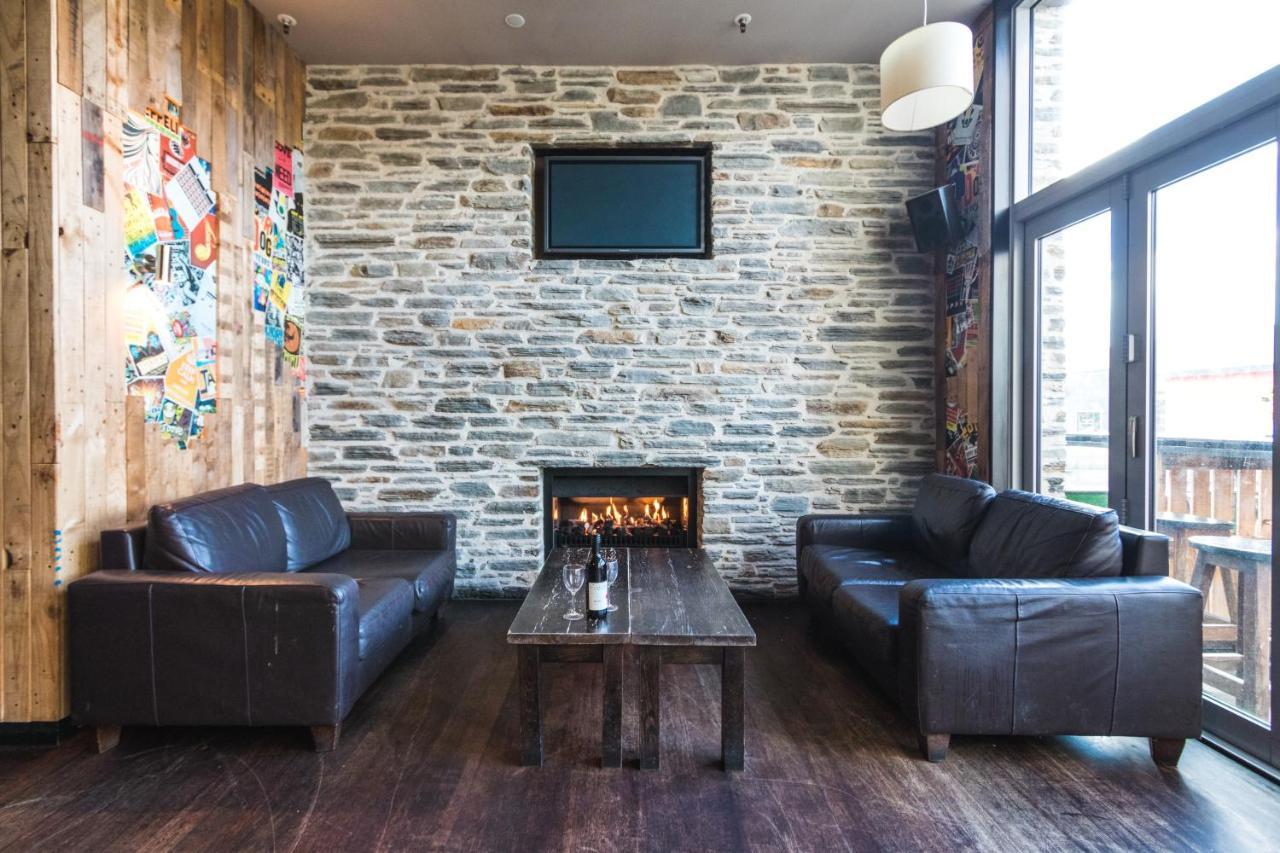 Base Wanaka Hostel Luaran gambar